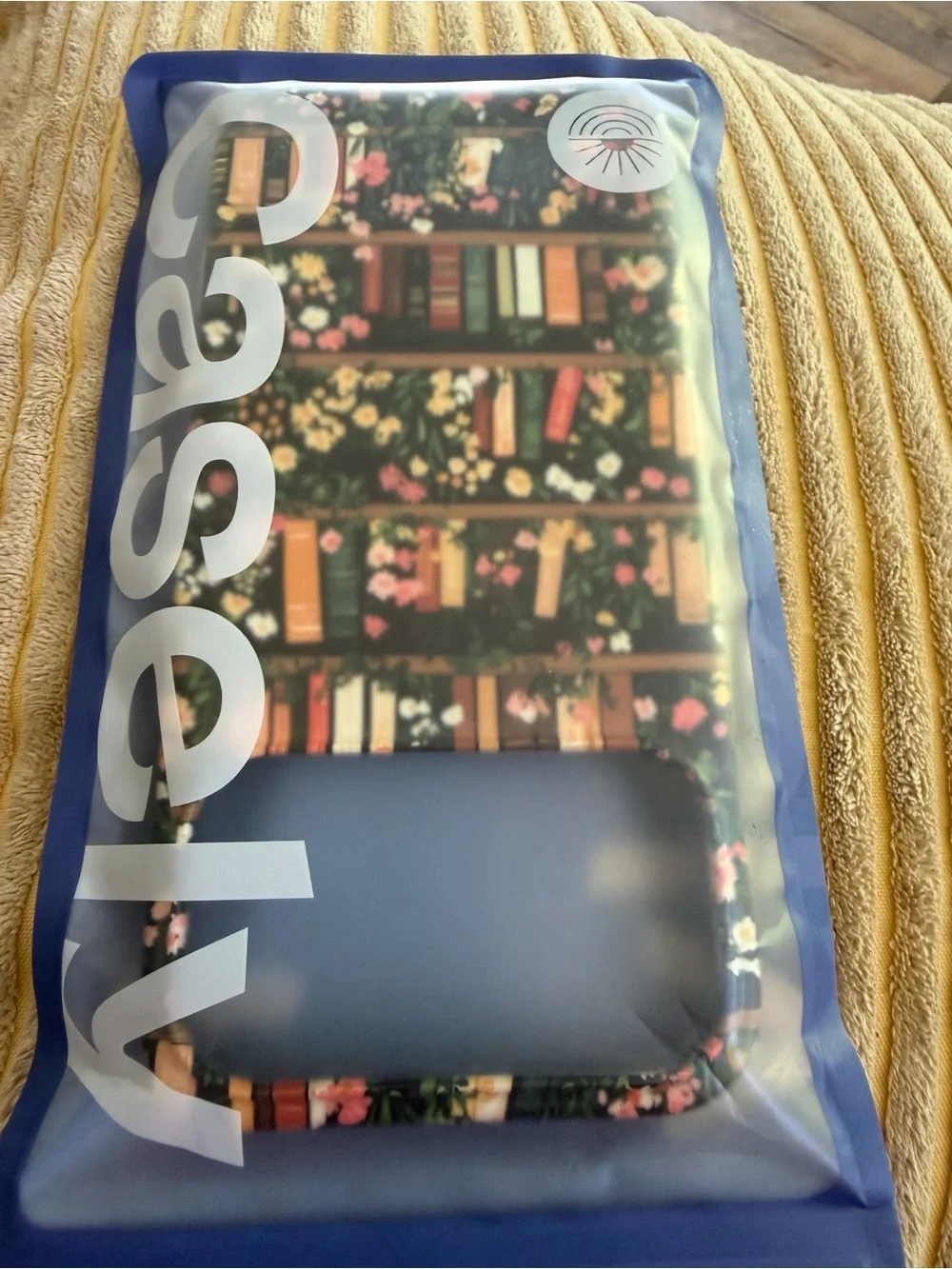 New in package Casely iPhone 17 pro max Case: Book Nook Print